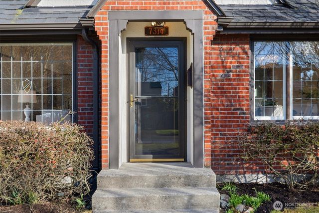 7314 16th Avenue NE, Seattle, WA 98115