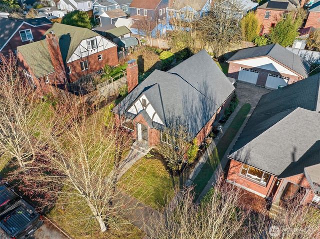 7314 16th Avenue NE, Seattle, WA 98115