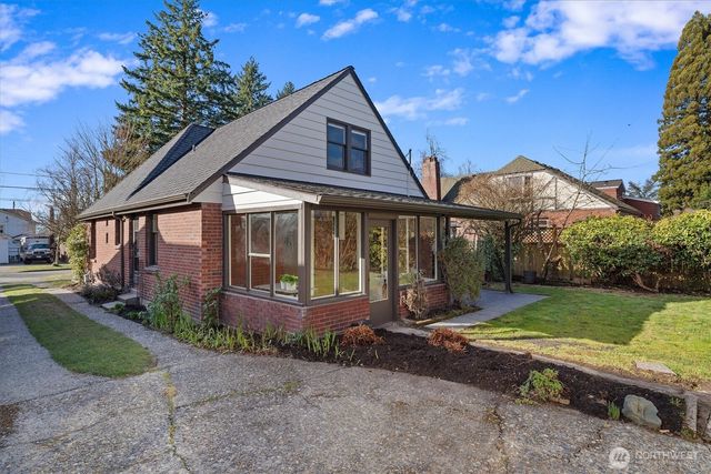 7314 16th Avenue NE, Seattle, WA 98115