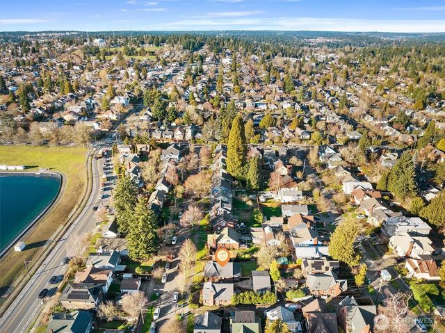 7314 16th Avenue NE, Seattle, WA 98115