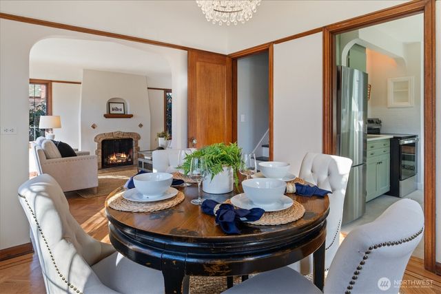 7314 16th Avenue NE, Seattle, WA 98115