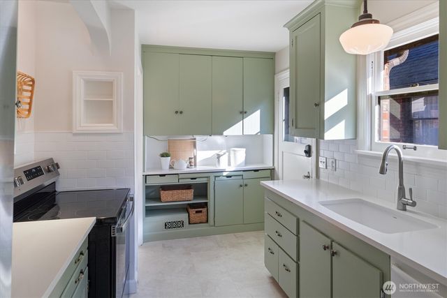 7314 16th Avenue NE, Seattle, WA 98115