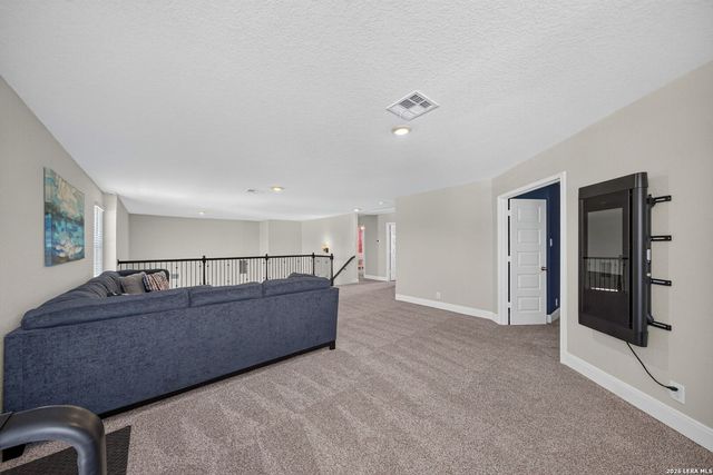 805 TOWN CREEK WAY, Cibolo, TX 78108