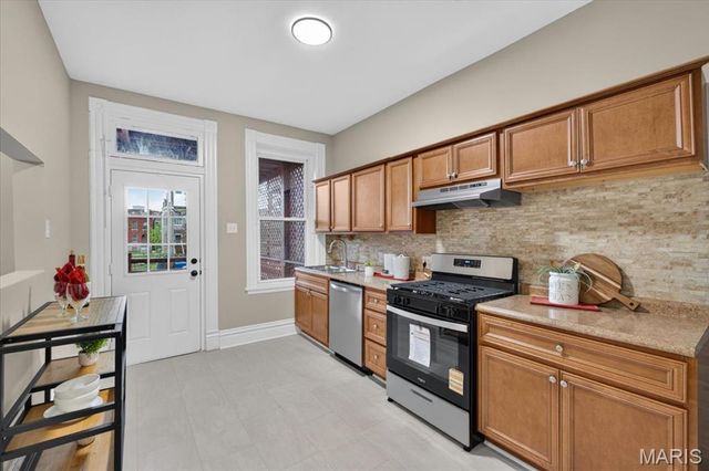 4444 Arco Avenue, St Louis, MO 63110