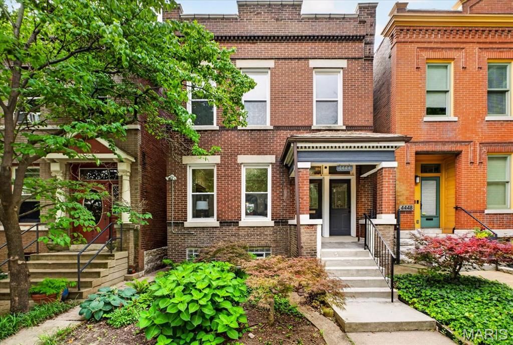 4444 Arco Avenue, St Louis, MO 63110