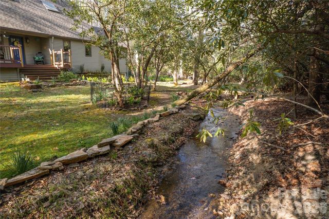 70 Aberdeen Lane, Pisgah Forest, NC 28768