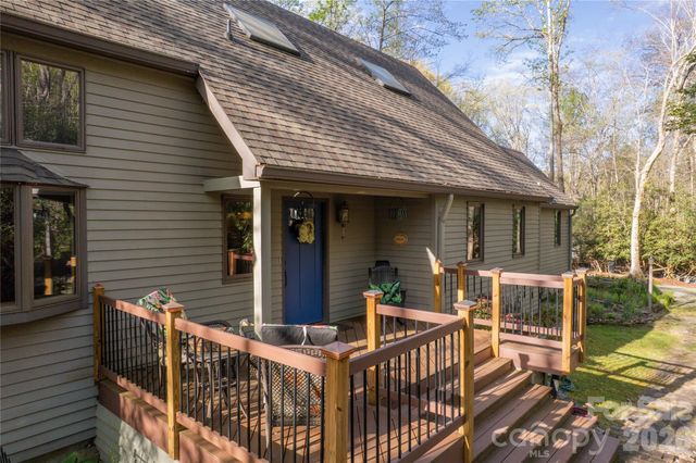70 Aberdeen Lane, Pisgah Forest, NC 28768