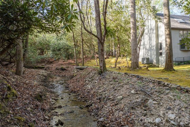 70 Aberdeen Lane, Pisgah Forest, NC 28768