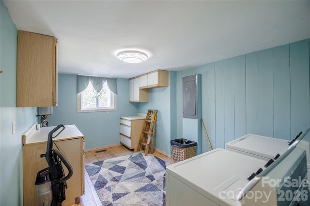 70 Aberdeen Lane, Pisgah Forest, NC 28768