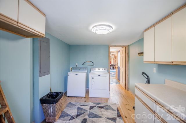 70 Aberdeen Lane, Pisgah Forest, NC 28768