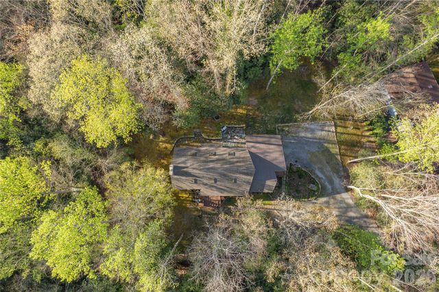 70 Aberdeen Lane, Pisgah Forest, NC 28768