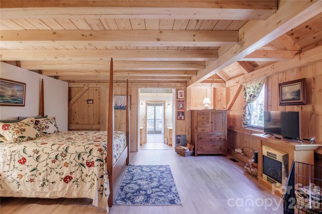 70 Aberdeen Lane, Pisgah Forest, NC 28768