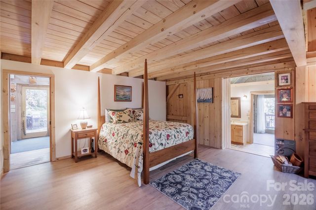 70 Aberdeen Lane, Pisgah Forest, NC 28768