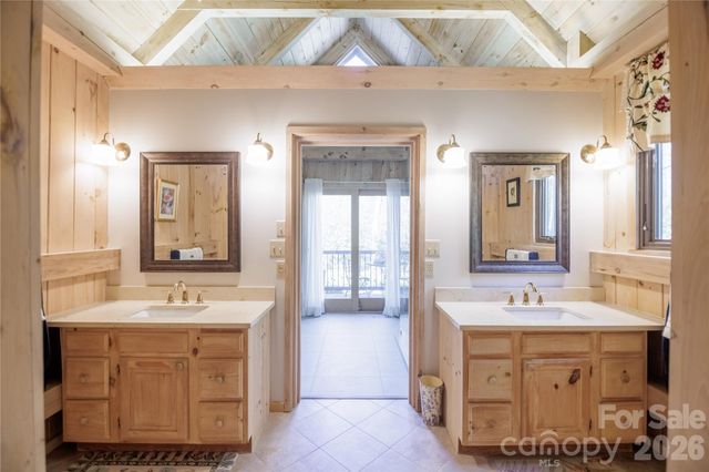 70 Aberdeen Lane, Pisgah Forest, NC 28768