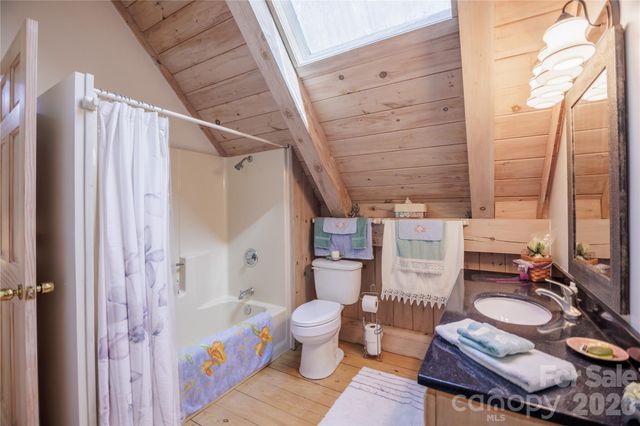 70 Aberdeen Lane, Pisgah Forest, NC 28768