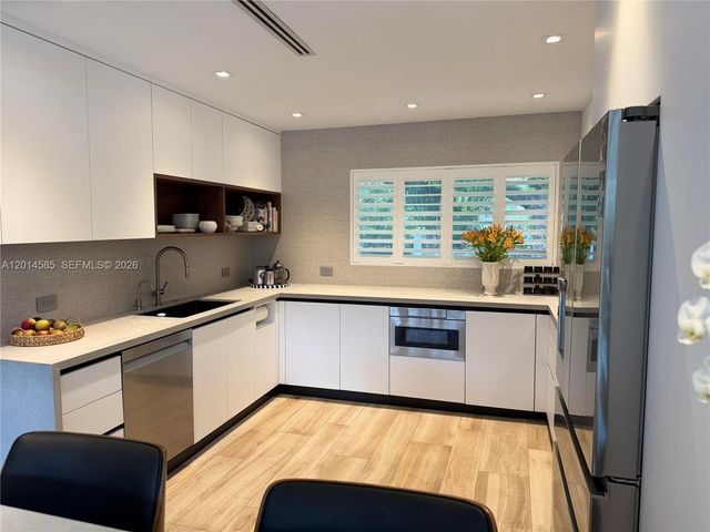 631 Santurce Ave, Coral Gables, FL 33143