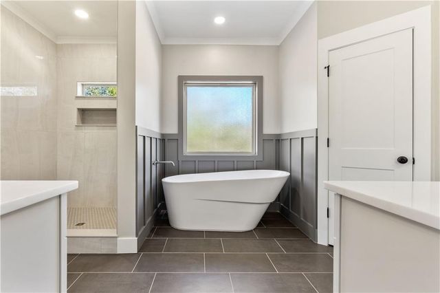 7040 Country Oaks Drive, Irvington, AL 36544