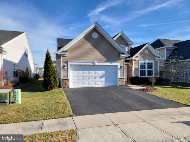 15 SUNRISE LN, Barnegat, NJ 08005
