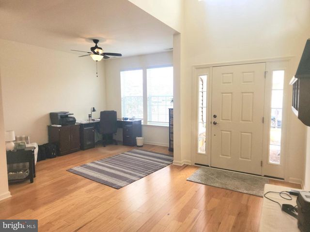 15 SUNRISE LN, Barnegat, NJ 08005