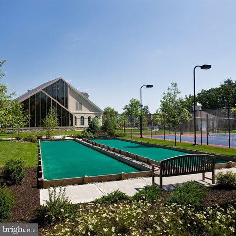 15 SUNRISE LN, Barnegat, NJ 08005