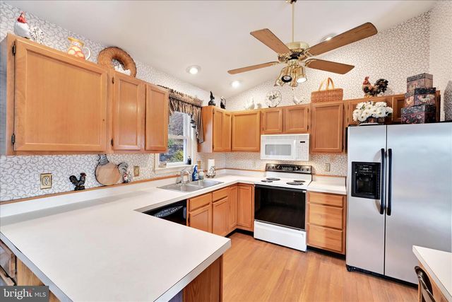 129 GLEN CT, Ephrata, PA 17522