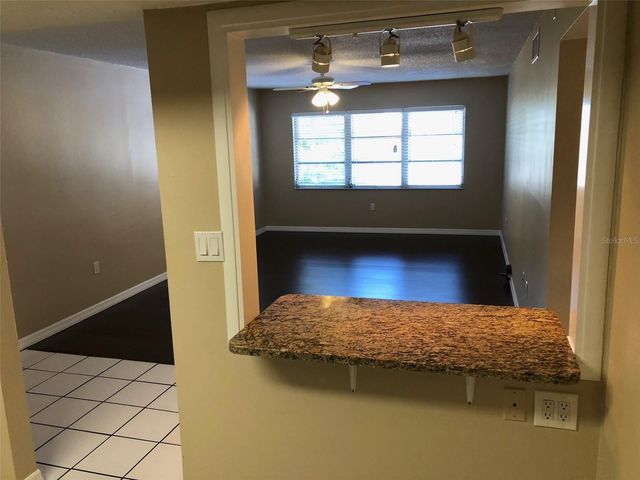 2023 HYDE PARK STREET, Sarasota, FL 34239