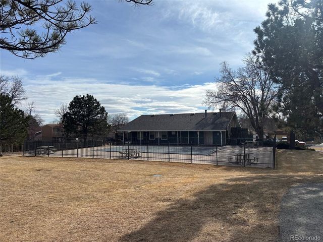 5720 W 71st Ave, Arvada, CO 80003