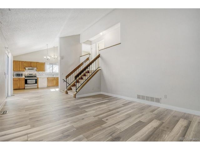 5720 W 71st Ave, Arvada, CO 80003