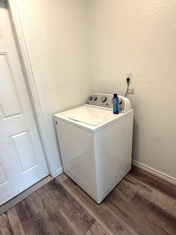 833 W Pecan Street, Sherman, TX 75092