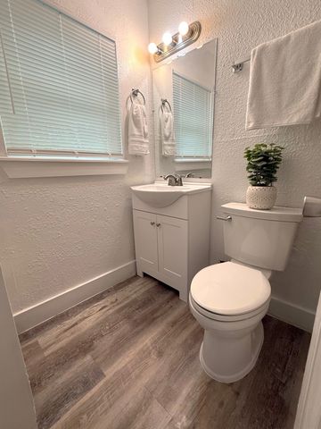 833 W Pecan Street, Sherman, TX 75092