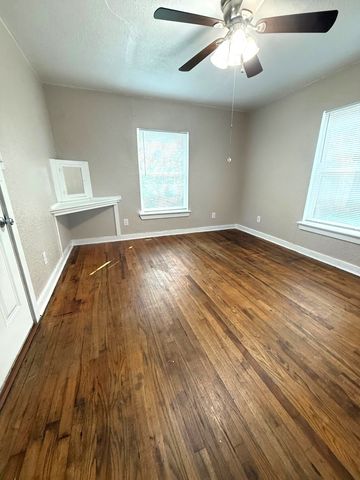 833 W Pecan Street, Sherman, TX 75092