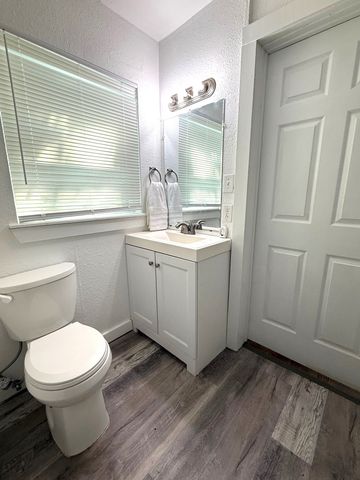 833 W Pecan Street, Sherman, TX 75092