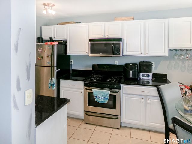 2370 North Avenue 2A, Bridgeport, CT 06604
