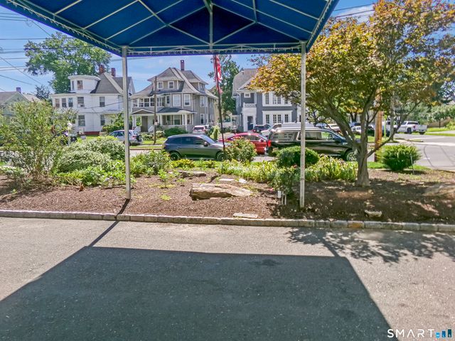 2370 North Avenue 2A, Bridgeport, CT 06604