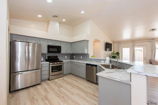 10153 E 38 Pl, Yuma, AZ 85365