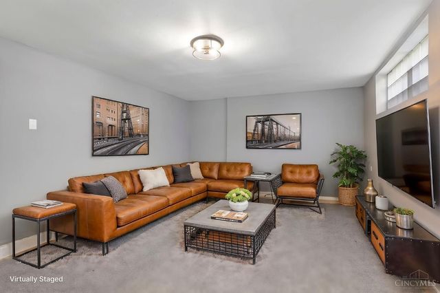 2687 Westwood Northern Boulevard, Cincinnati, OH 45211