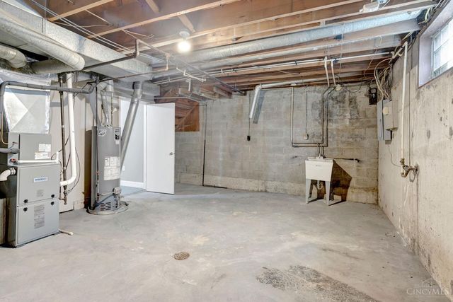 2687 Westwood Northern Boulevard, Cincinnati, OH 45211
