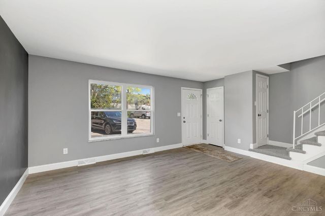 2687 Westwood Northern Boulevard, Cincinnati, OH 45211