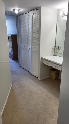 3401 N Country Club Dr 402, Aventura, FL 33180