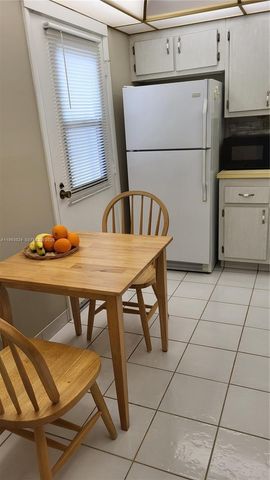 3401 N Country Club Dr 402, Aventura, FL 33180