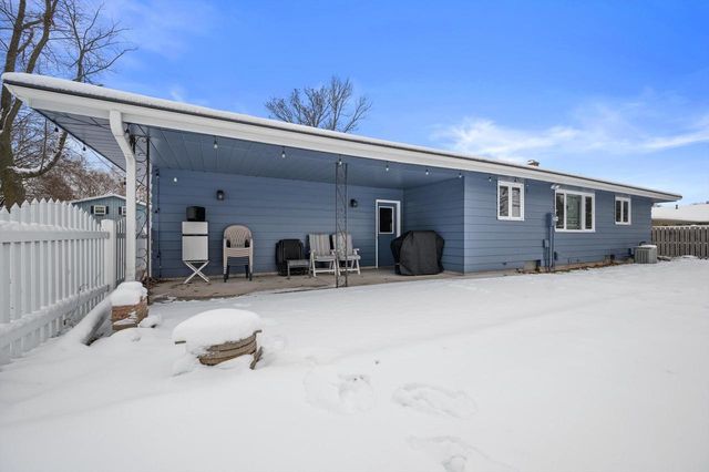 1528 Carmen AVENUE, Sheboygan, WI 53081