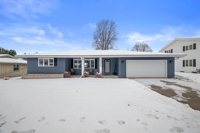 1528 Carmen AVENUE, Sheboygan, WI 53081