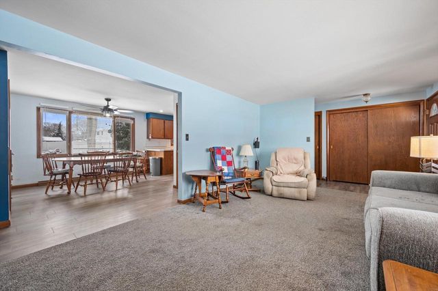 1528 Carmen AVENUE, Sheboygan, WI 53081