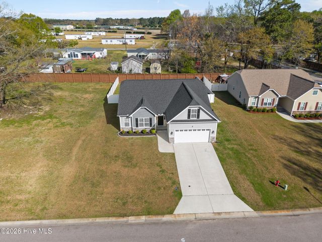 5808 Sagebrush Drive, Greenville, NC 27858