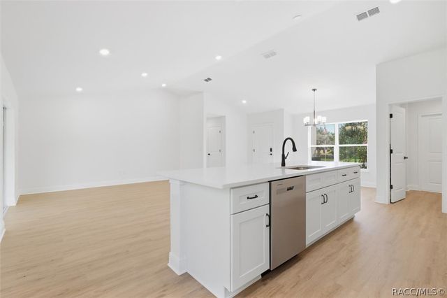 9756 N Cherry Lake Drive, Citrus Springs, FL 34433