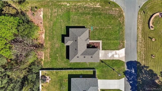 9756 N Cherry Lake Drive, Citrus Springs, FL 34433