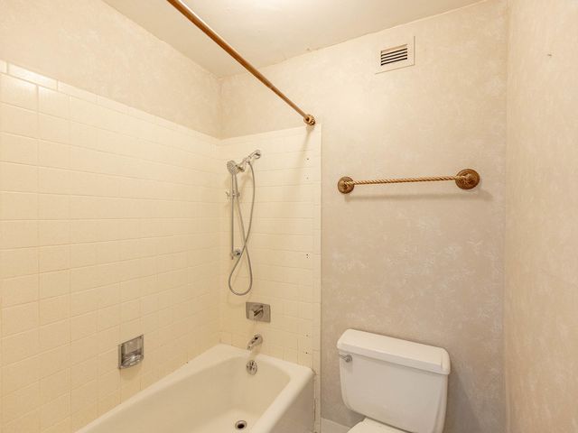 141 N La Grange Road 801, La Grange, IL 60525