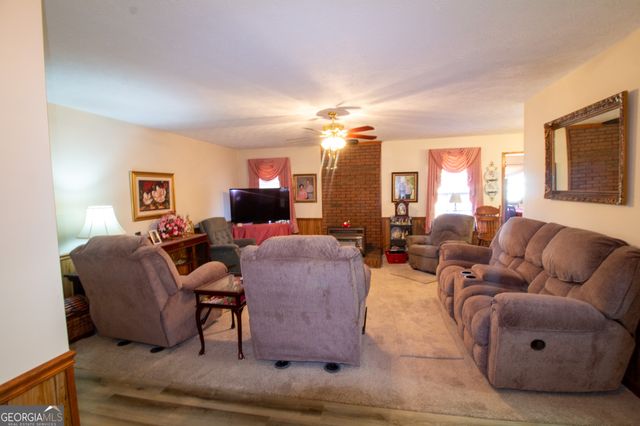 106 Jandale Drive, Lagrange, GA 30241