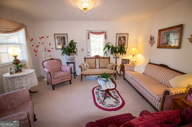 106 Jandale Drive, Lagrange, GA 30241