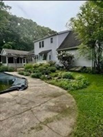 178 S Worcester St, Norton, MA 02766